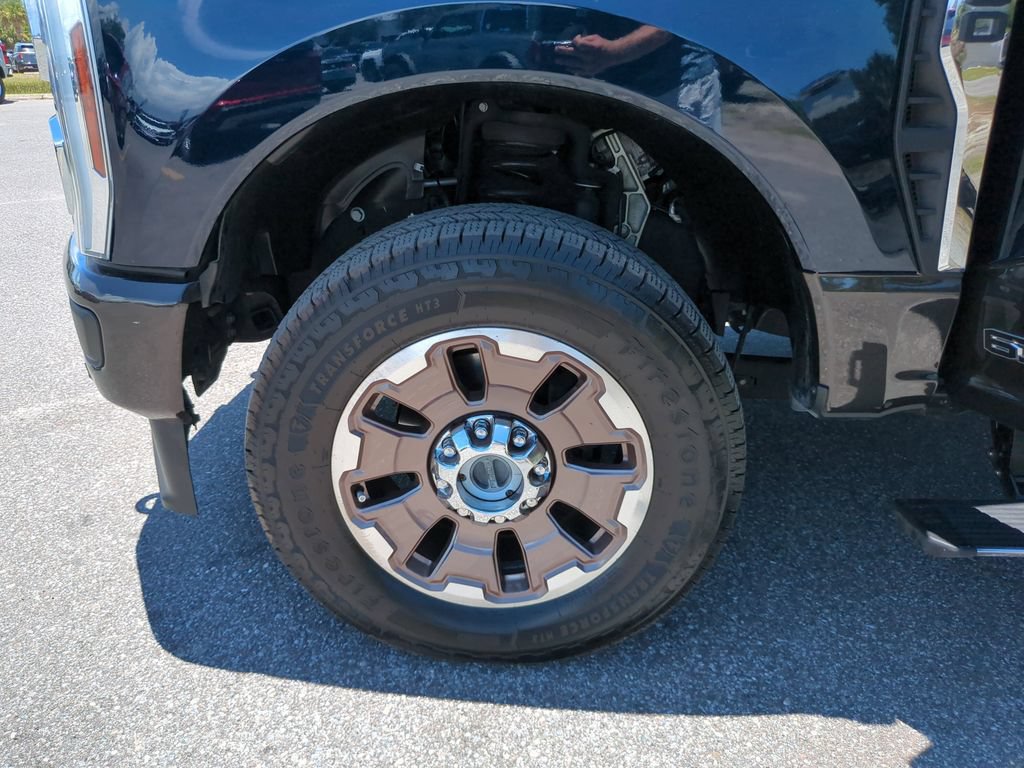 Certified 2024 Ford F350 King Ranch w/ FX4 Off-Road Package AWD/4WD image 40