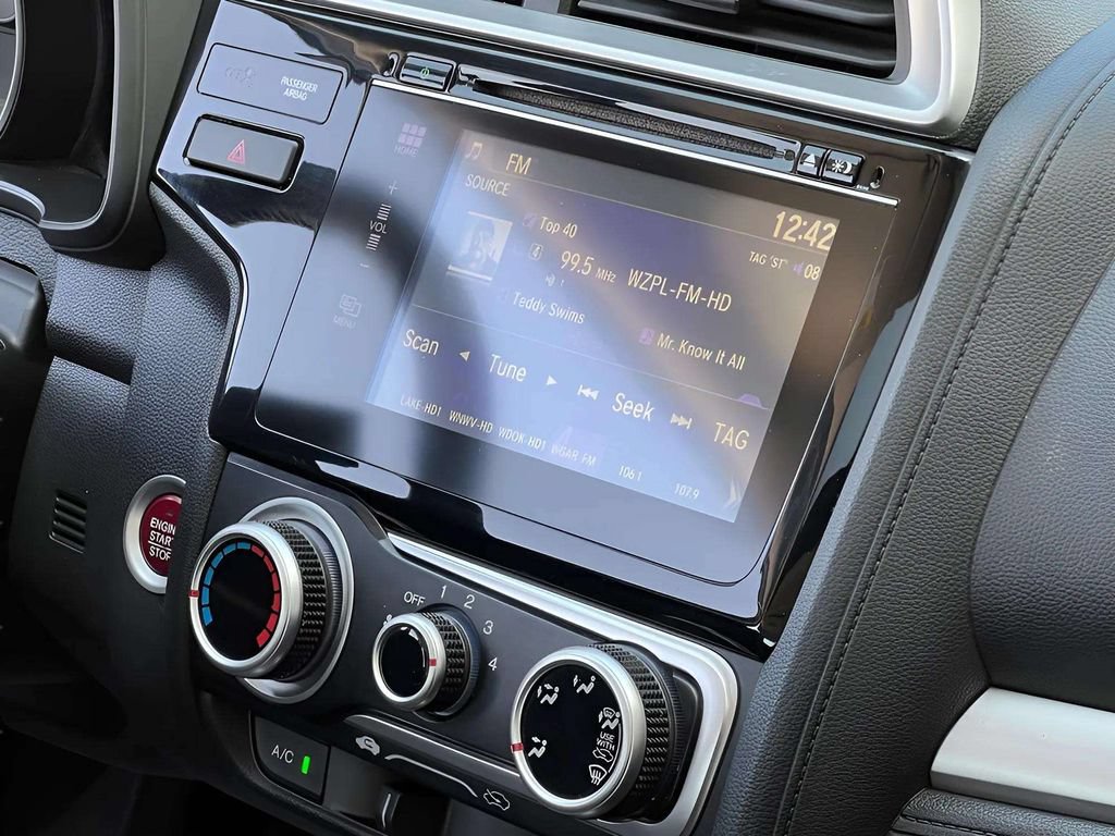 Used 2017 Honda Fit EX-L image 27