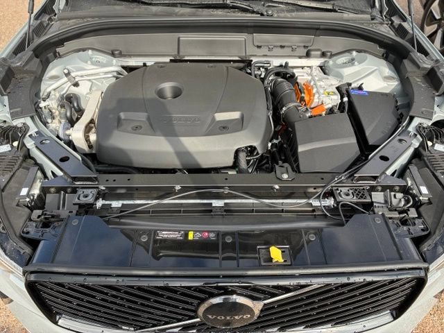 New 2026 Volvo XC60 T8 Plus w/ Climate Package PRO AWD/4WD image 30