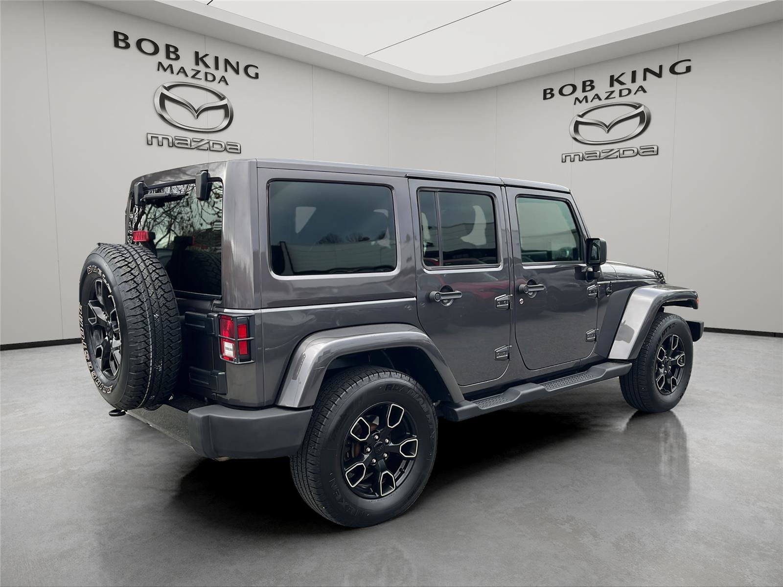 Used 2018 Jeep Wrangler Altitude image 5