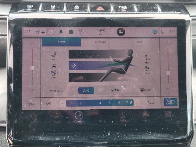 Used 2022 Jeep Grand Cherokee Overland w/ Luxury Tech Group IV AWD/4WD image 15