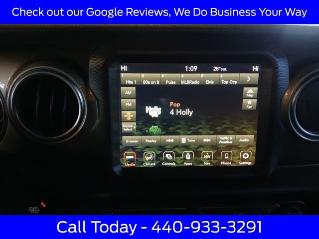 Used 2020 Jeep Wrangler Unlimited Sahara image 36