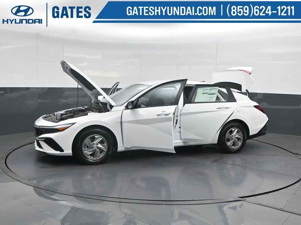 New 2026 Hyundai Elantra SE FWD image 51