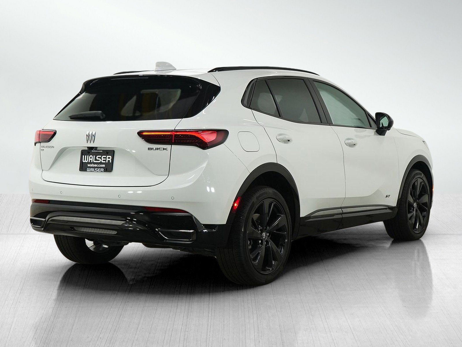 Used 2024 Buick Envision Sport Touring image 5