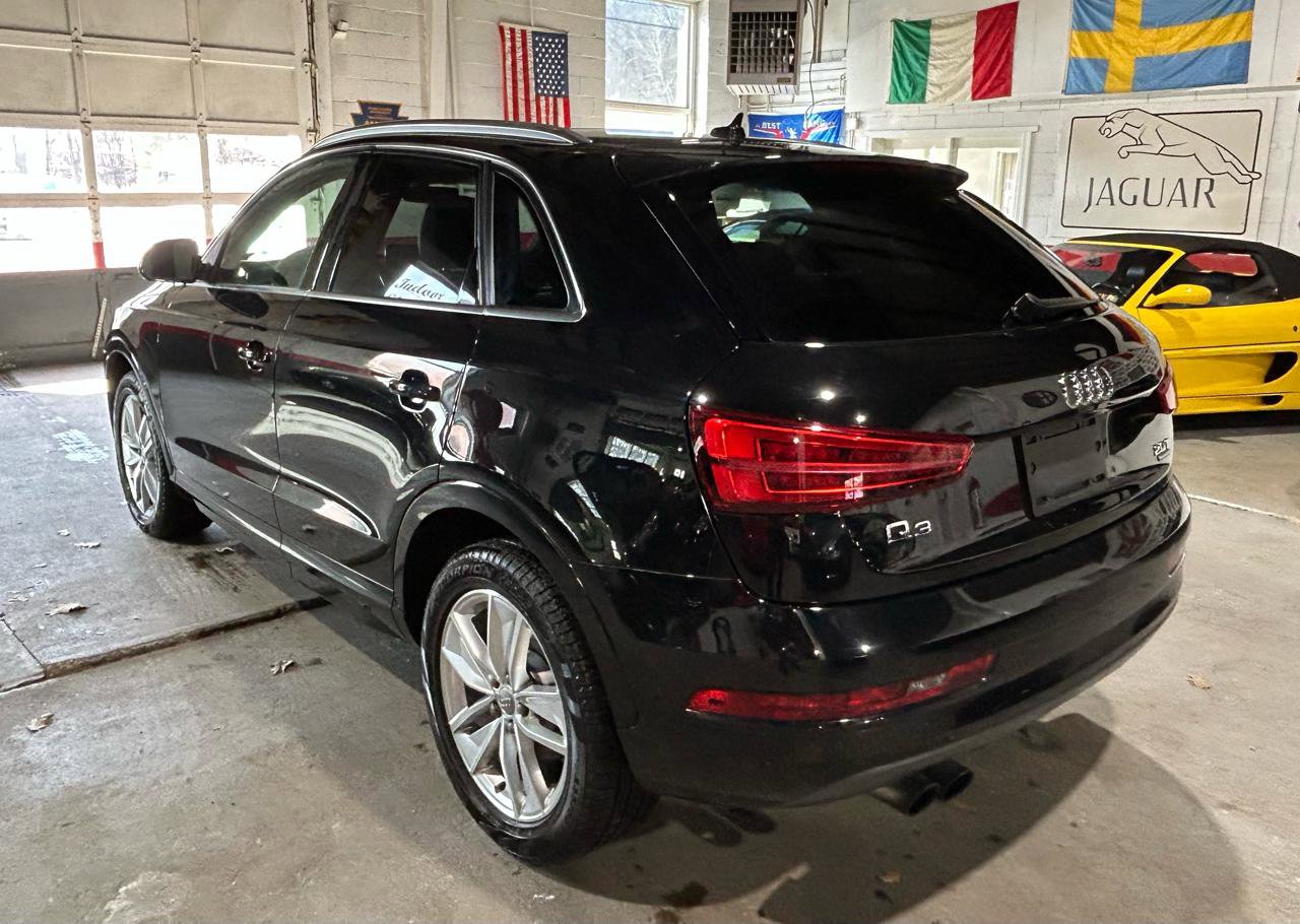Used 2016 Audi Q3 2.0T Premium Plus w/ Technology Package image 3