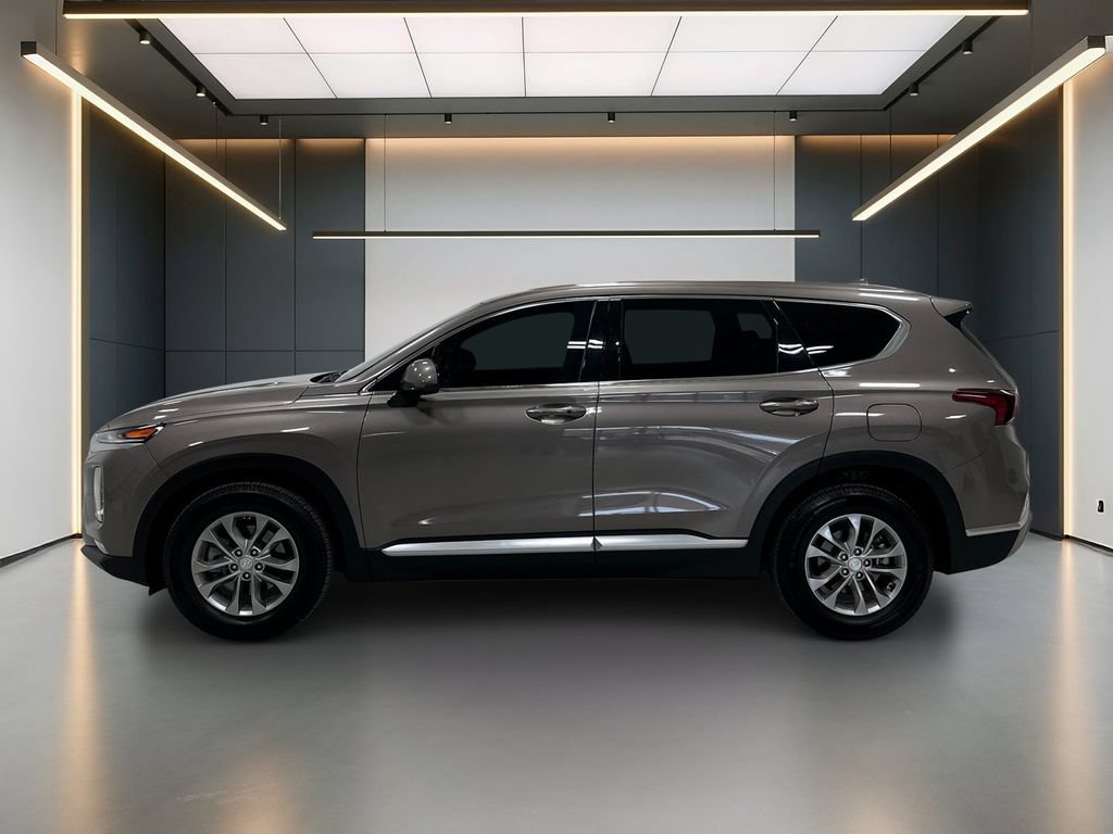 Used 2019 Hyundai Santa Fe SEL FWD image 2
