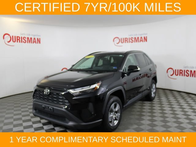 Used 2025 Toyota RAV4 XLE AWD/4WD image 2