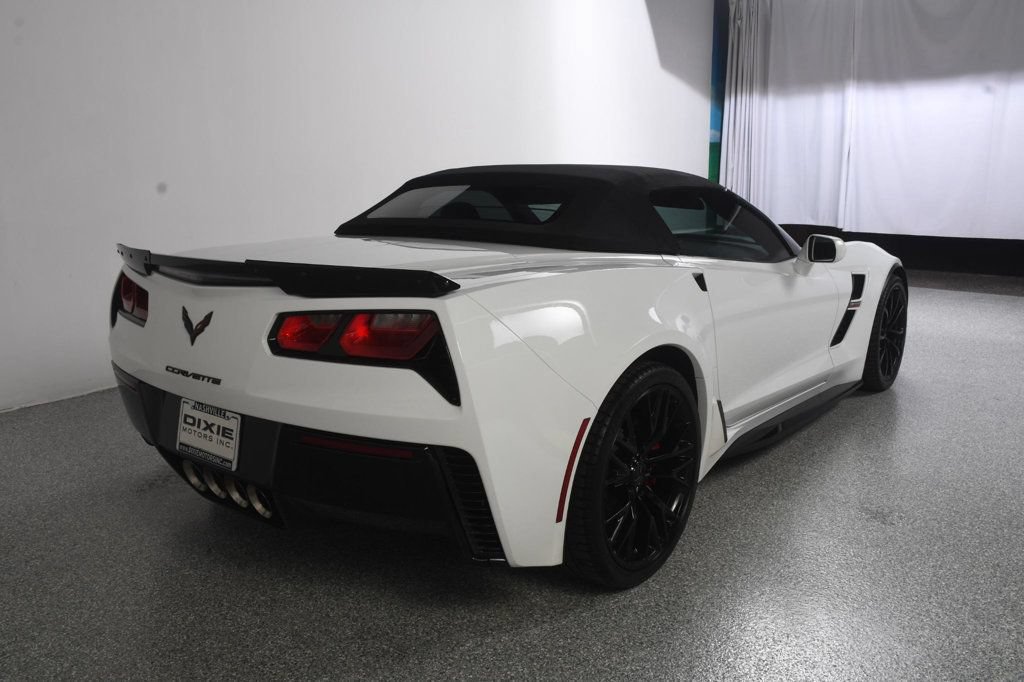 Used 2017 Chevrolet Corvette Grand Sport RWD image 18