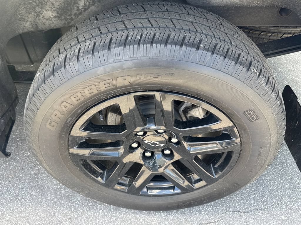 Certified 2024 Chevrolet Silverado 1500 Custom w/ LPO, Dark Essentials Package AWD/4WD image 9