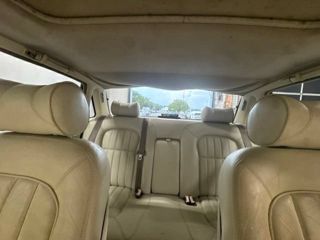 Used 2000 Jaguar XJ8 RWD image 16