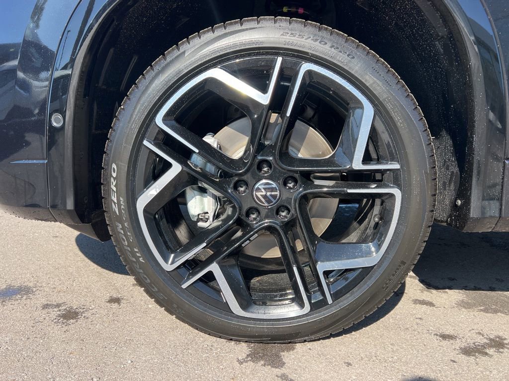 New 2026 Volkswagen Tiguan SEL R-Line image 7