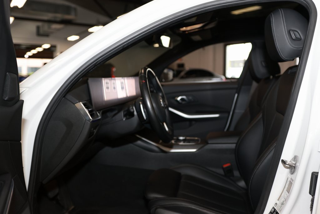 Used 2024 BMW 330i xDrive 330i xDrive image 10