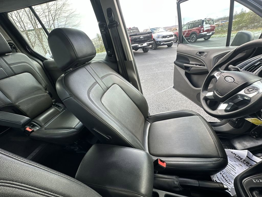 Used 2022 Ford Transit Connect XL image 15