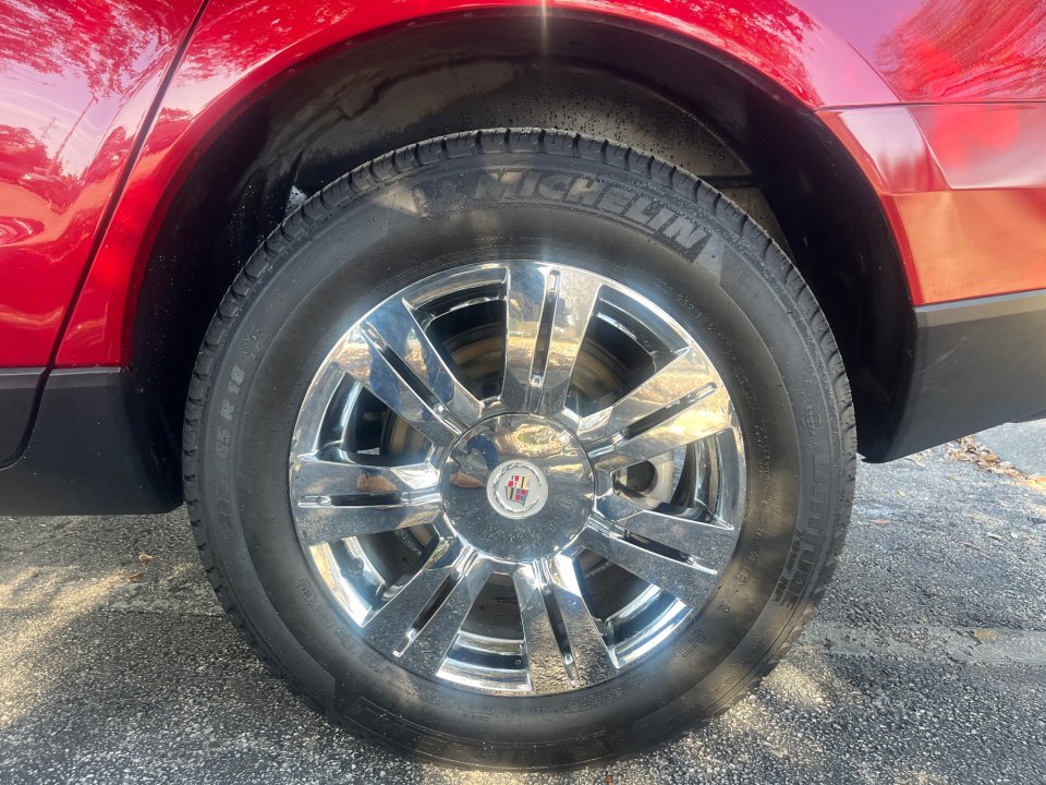 Used 2016 Cadillac SRX Luxury w/ Driver Awareness Package image 22