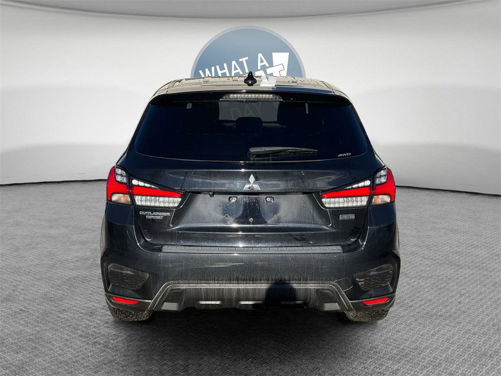 Used 2023 Mitsubishi Outlander Sport LE image 5