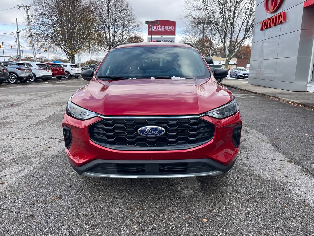 Used 2025 Ford Escape ST-Line image 9