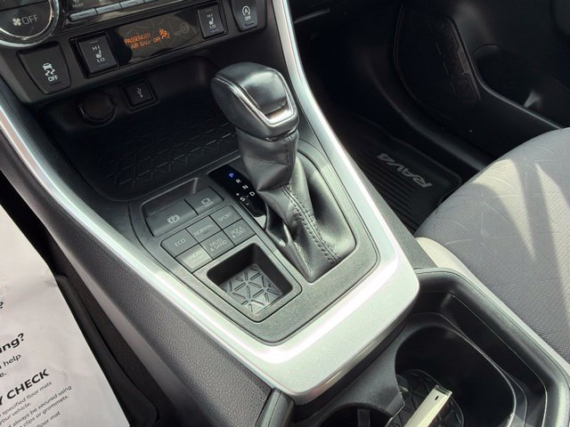 Used 2020 Toyota RAV4 XLE w/ Convenience Package AWD/4WD image 21