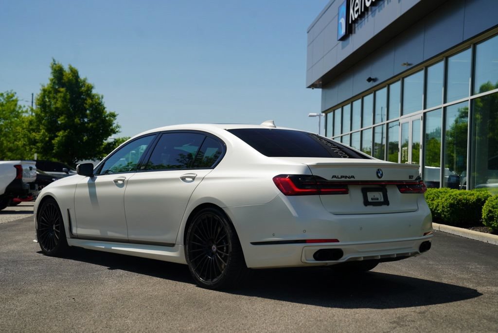 Used 2022 BMW ALPINA B7 xDrive w/ Luxury Rear Seating Package AWD/4WD image 11