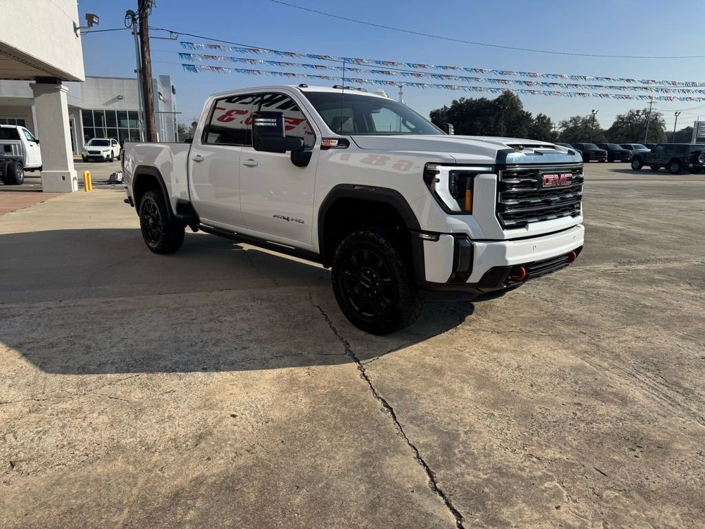 Used 2024 GMC Sierra 2500 AT4 w/ AT4 Preferred Package image 8