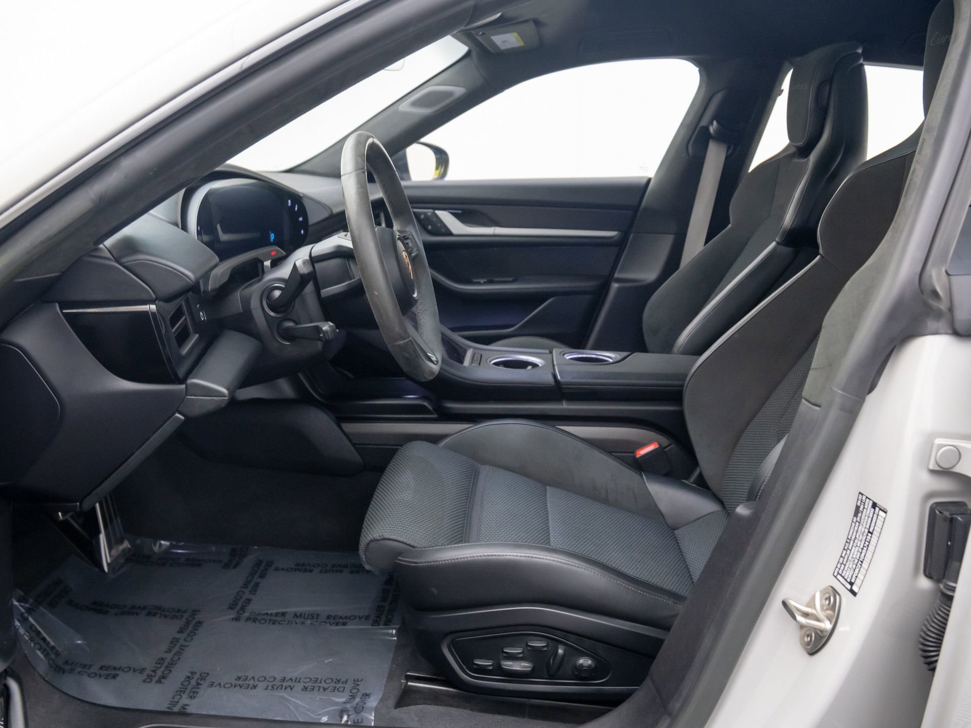 Certified 2022 Porsche Taycan Turbo S image 4