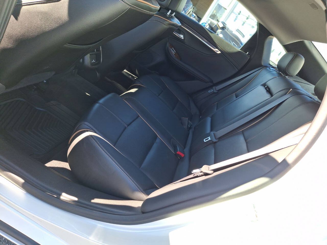 Used 2014 Chevrolet Impala LTZ FWD image 15