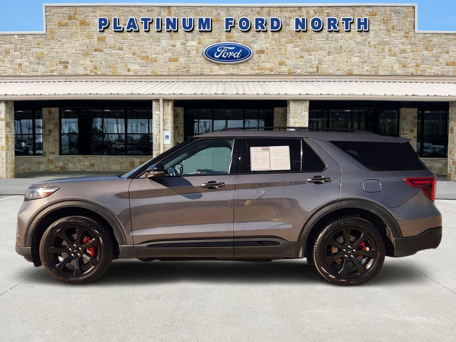 Used 2023 Ford Explorer ST w/ Equipment Group 401A image 3