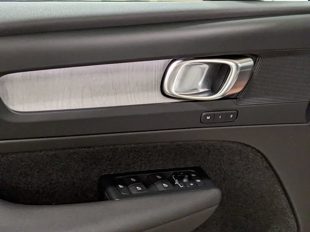 New 2026 Volvo EX40 Plus w/ Climate Package RWD image 10