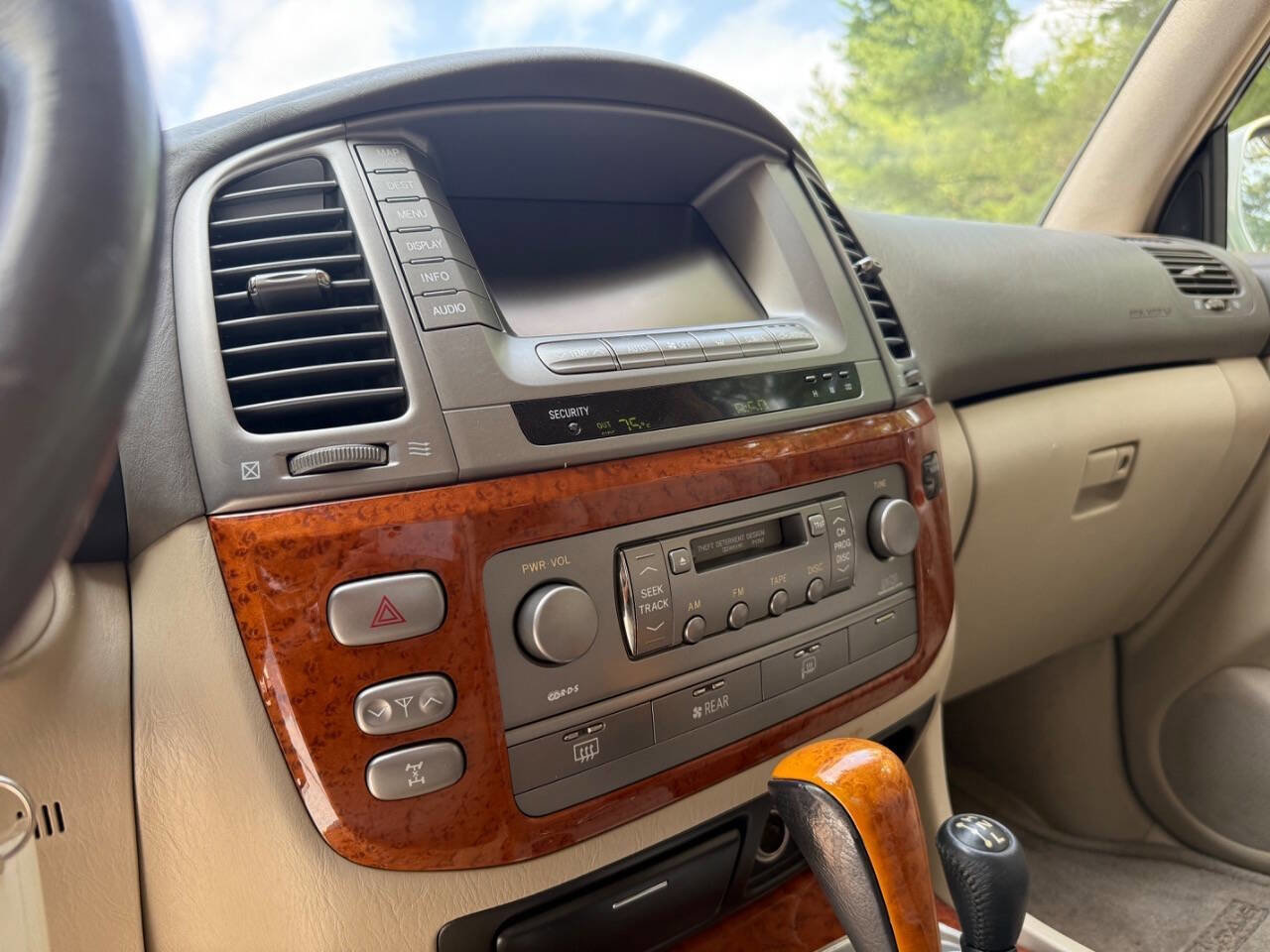 Used 2003 Lexus LX 470 4WD image 82