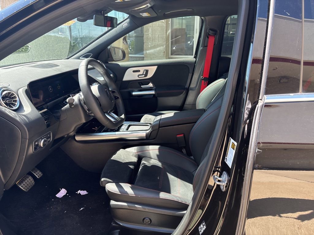 Used 2024 Mercedes-Benz GLA 35 AMG 4MATIC image 10