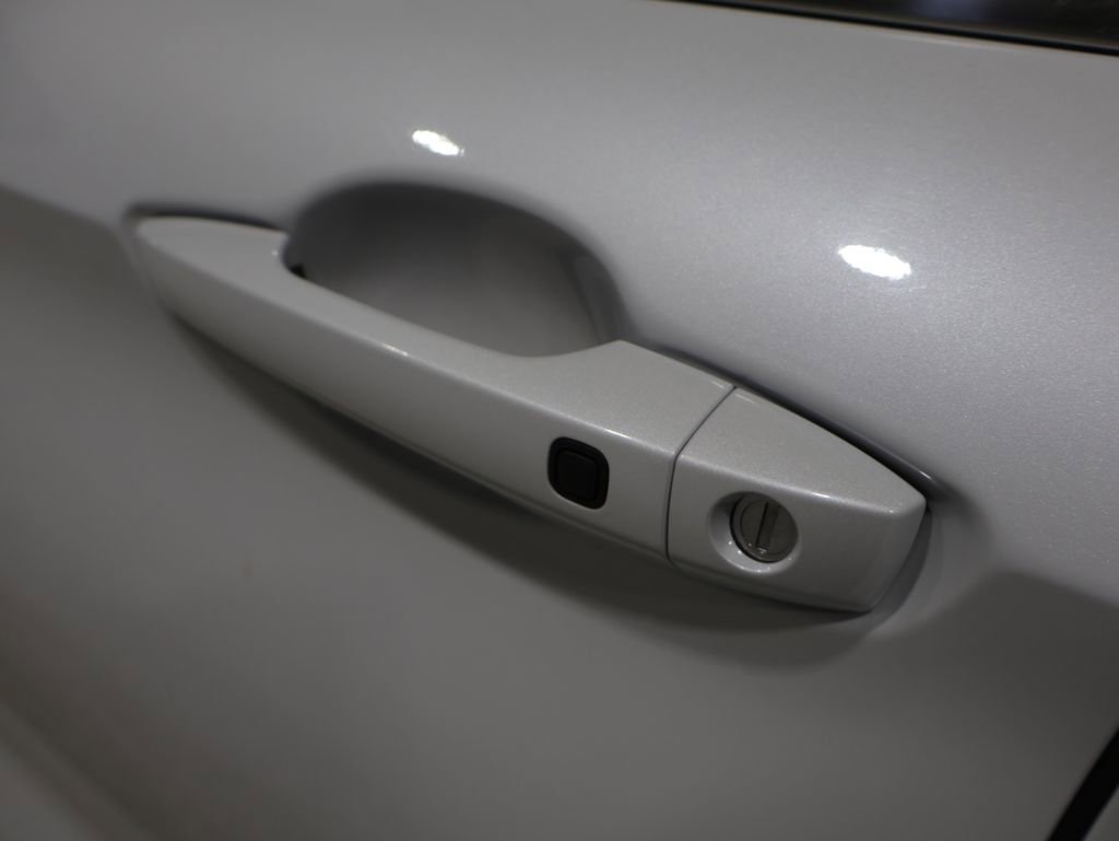 Used 2024 Mitsubishi Outlander SEL image 10