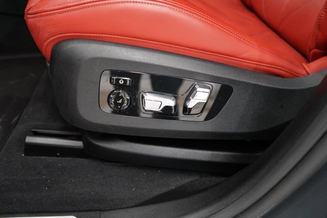 Used 2025 BMW XM image 34