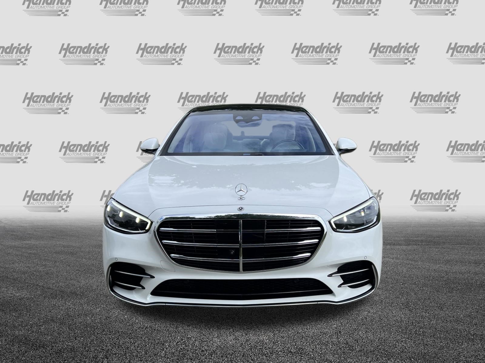 Certified 2025 Mercedes-Benz S 580 4MATIC Sedan image 3