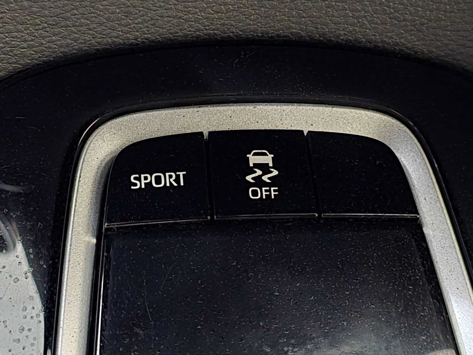 Used 2020 Toyota Corolla XSE FWD image 15