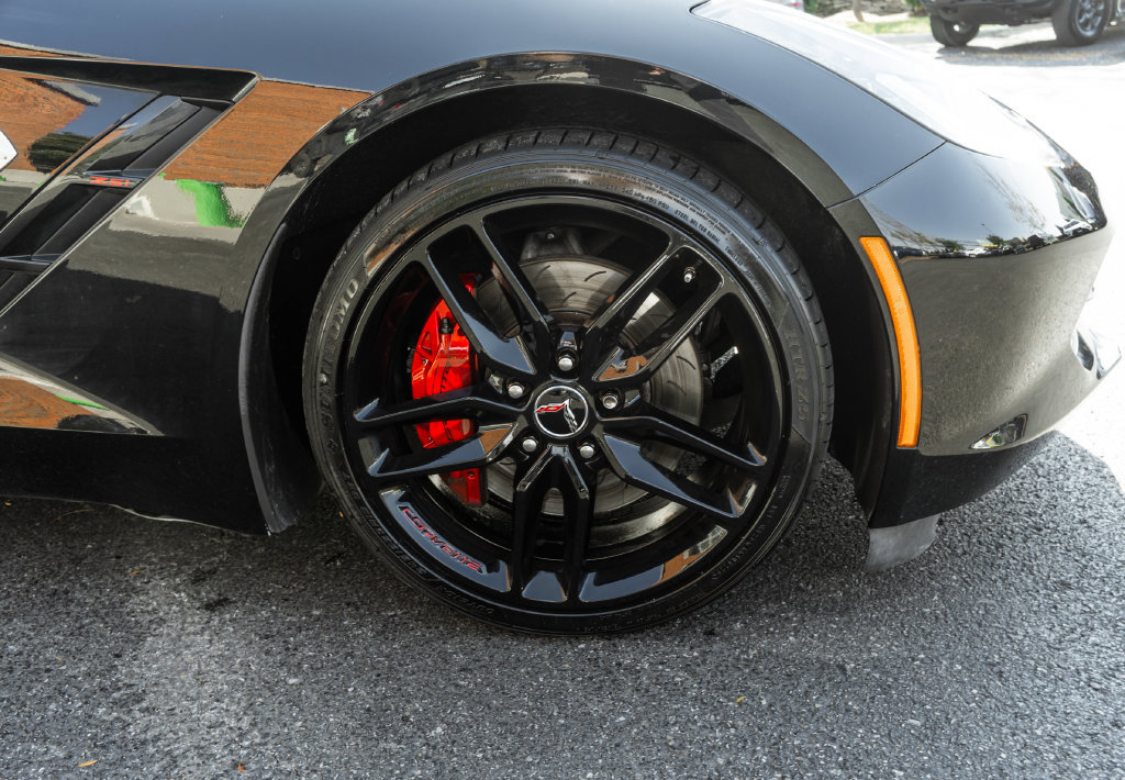 Used 2014 Chevrolet Corvette Stingray Coupe w/ 3LT Preferred Equipment Group RWD image 5