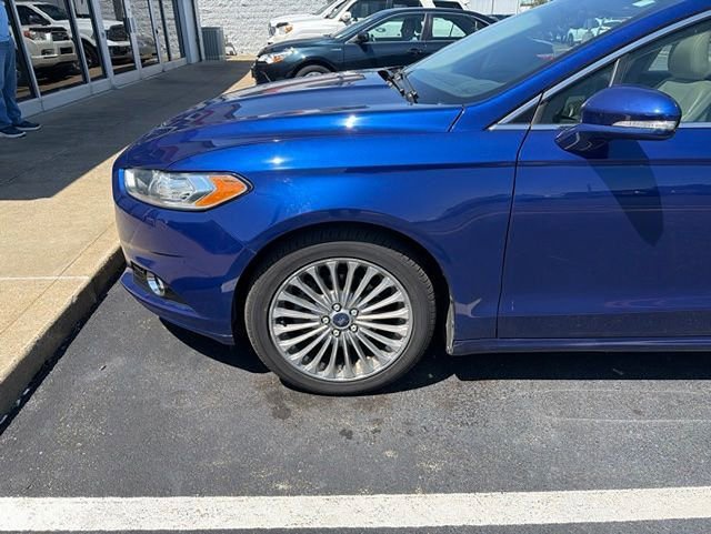 Used 2015 Ford Fusion Titanium FWD image 10