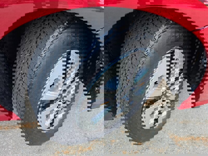 Used 2016 Toyota Prius Three image 29