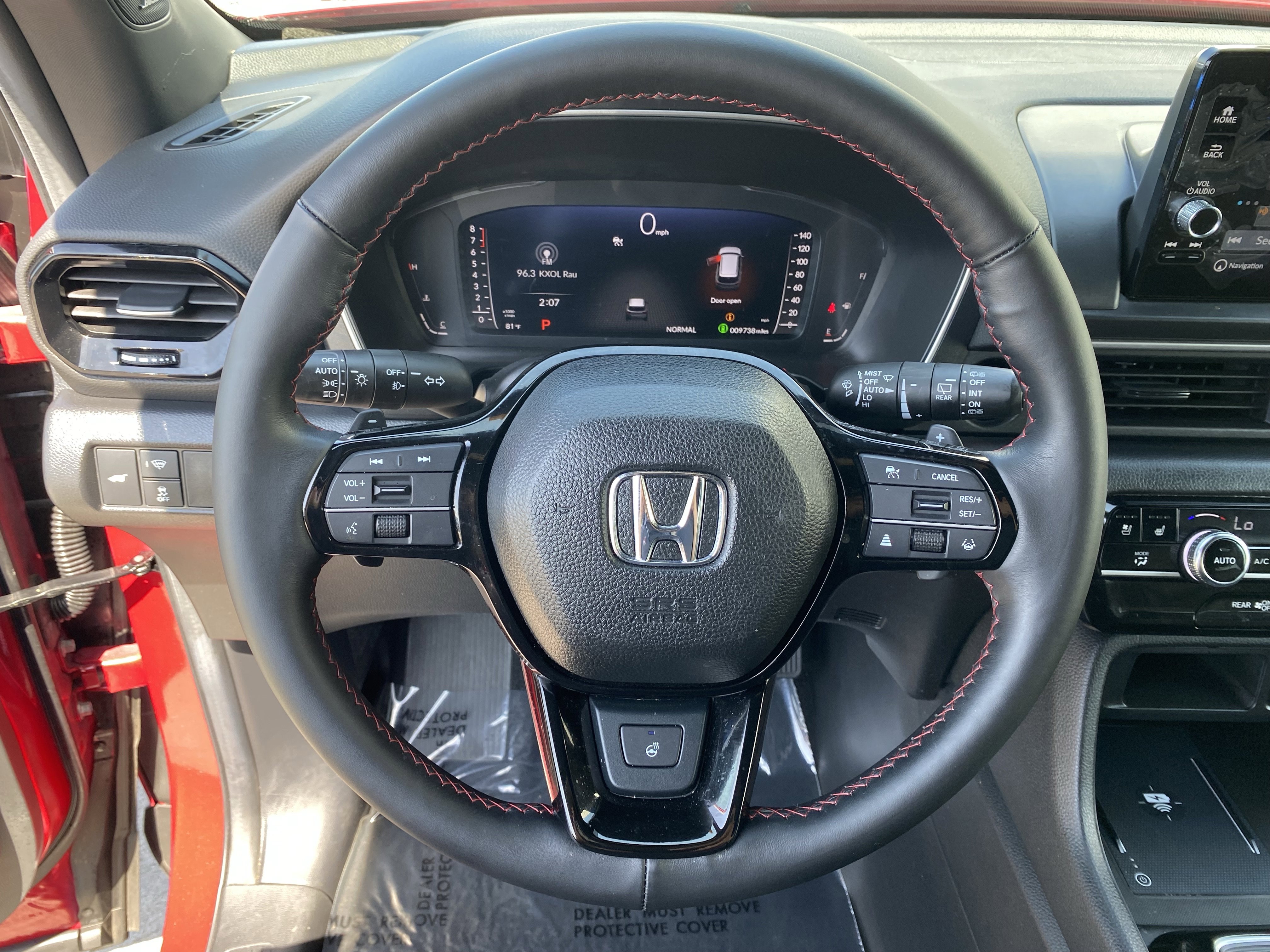 Used 2025 Honda Pilot Black Edition image 24