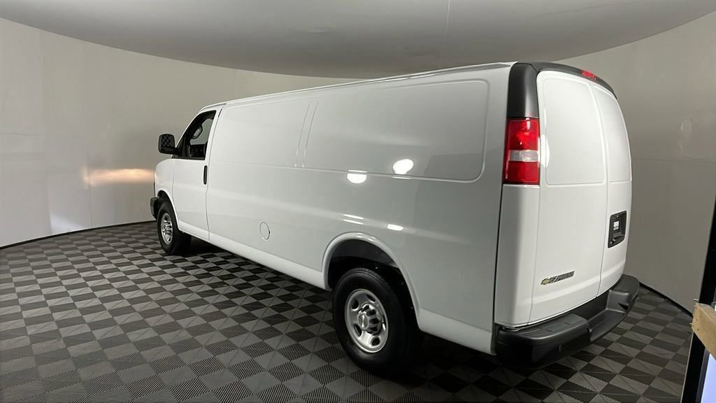 New 2025 Chevrolet Express 2500 Extended w/ Communications Package image 6