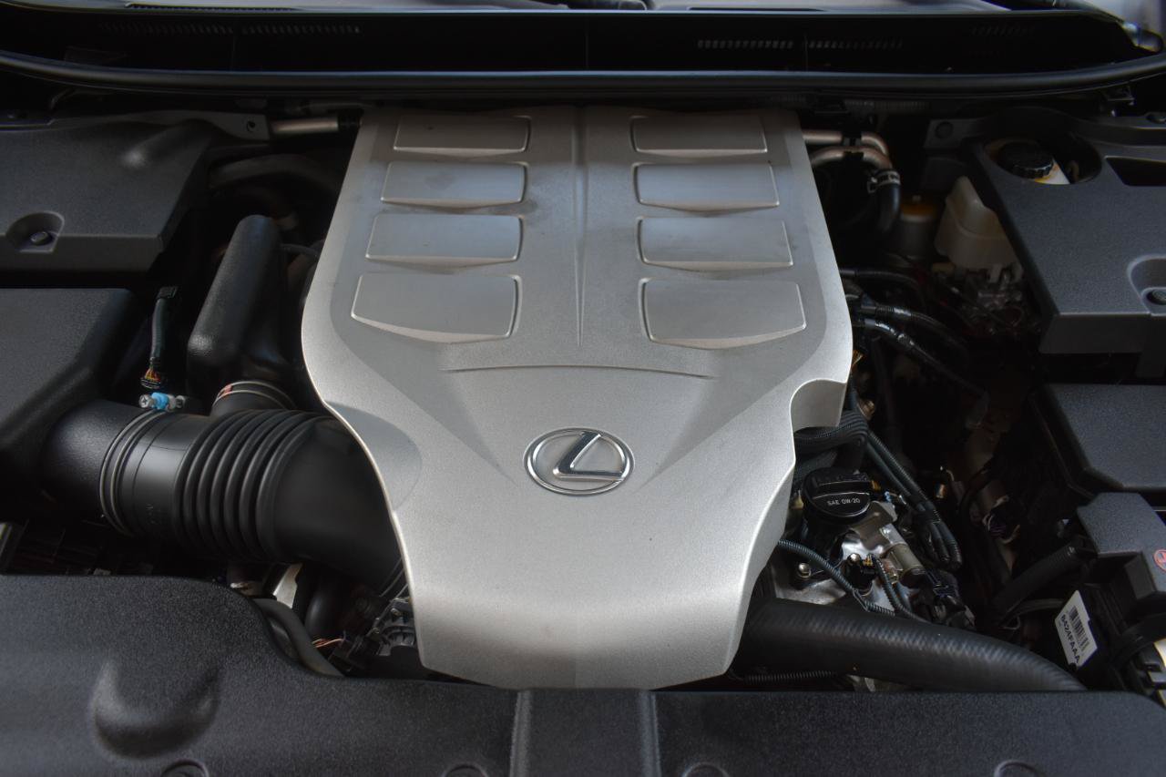 Used 2014 Lexus GX 460 w/ Premium Package AWD/4WD image 35