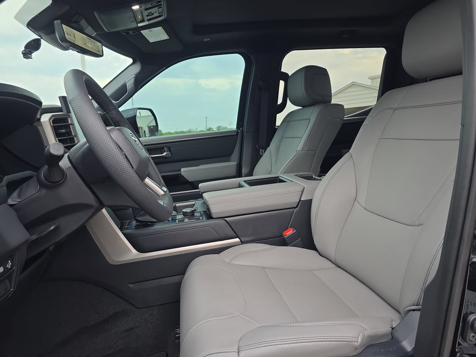 Used 2026 Toyota Tundra Limited w/ TRD Off-Road Package AWD/4WD image 12