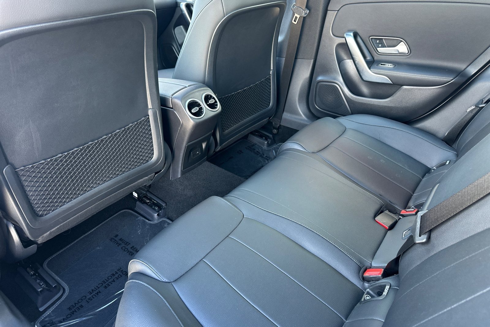 Used 2023 Mercedes-Benz CLA 250 w/ Premium Package image 11