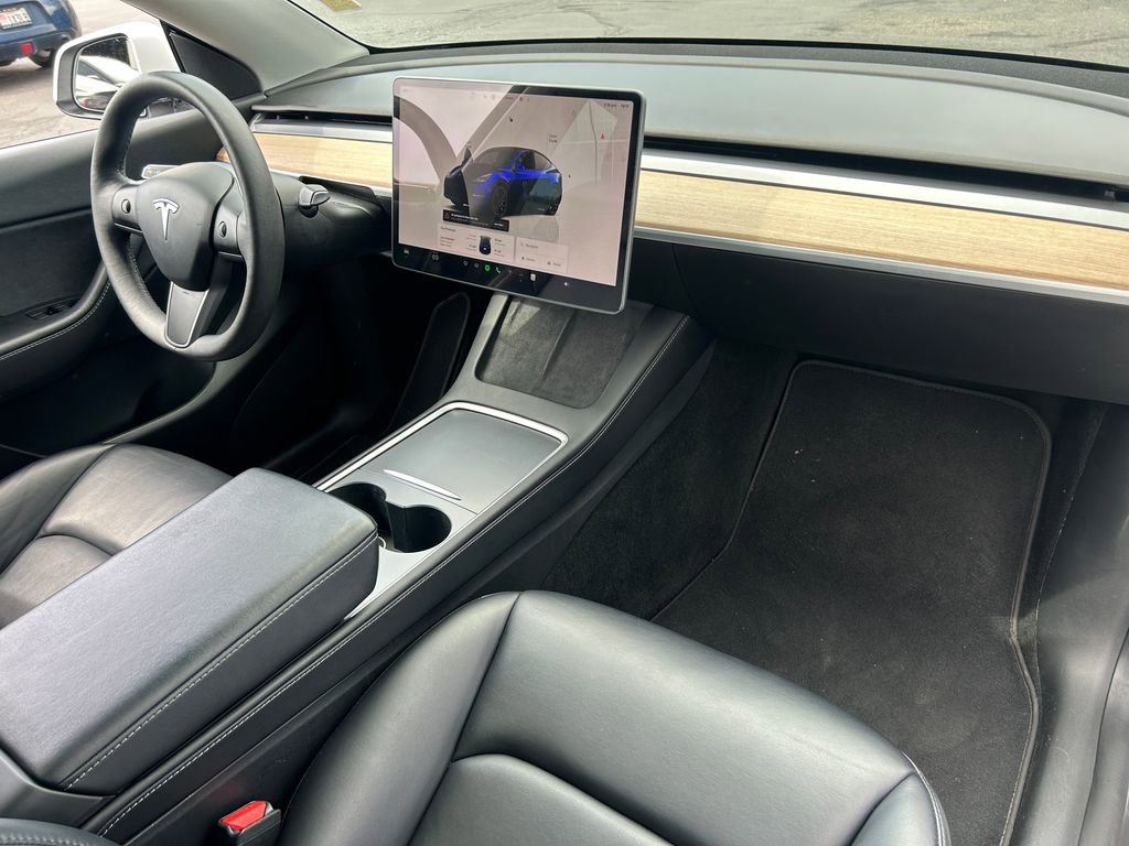 Used 2022 Tesla Model Y Performance AWD/4WD image 32