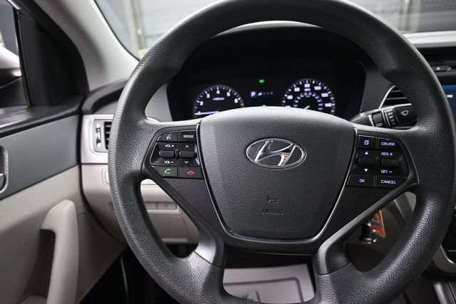 Used 2017 Hyundai Sonata SE FWD image 8