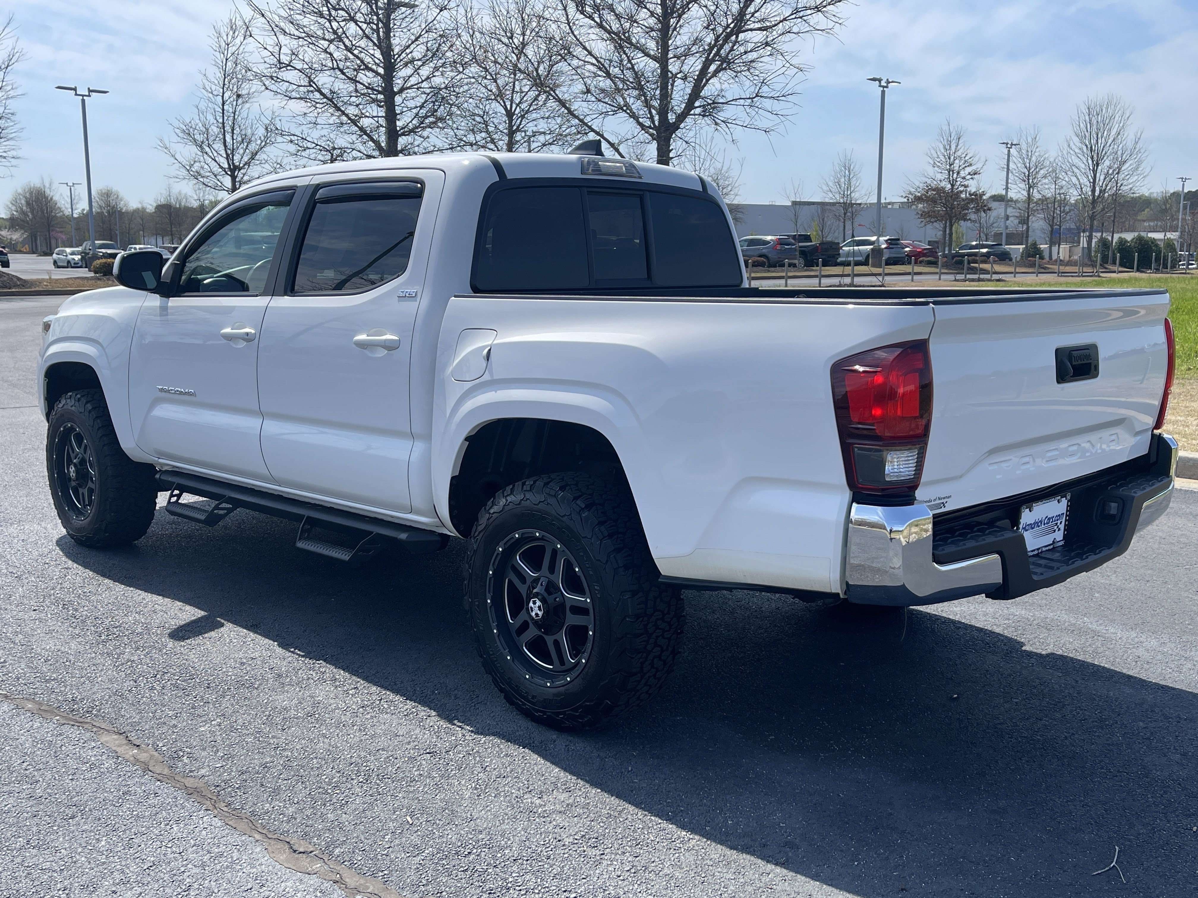 Used 2022 Toyota Tacoma SR5 image 7