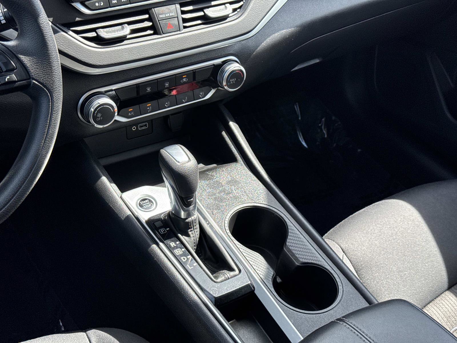 Used 2024 Nissan Altima 2.5 S image 10