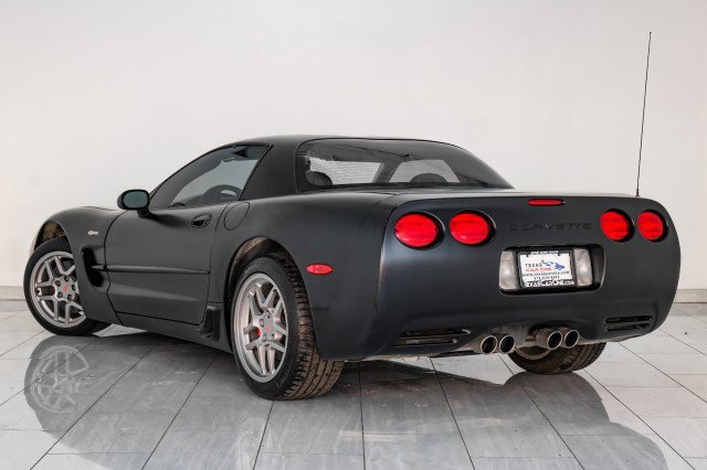Used 2002 Chevrolet Corvette Z06 w/ Memory Pkg image 8