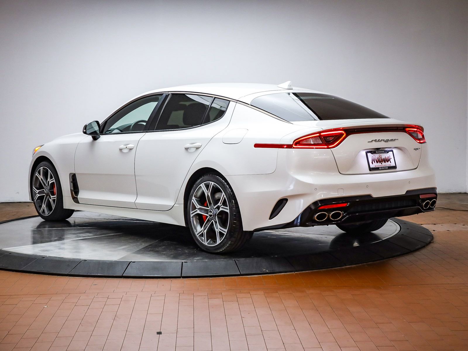 Used 2021 Kia Stinger GT image 2
