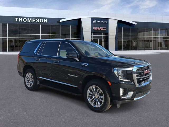 Used 2022 GMC Yukon SLT w/ SLT Premium Package image 1