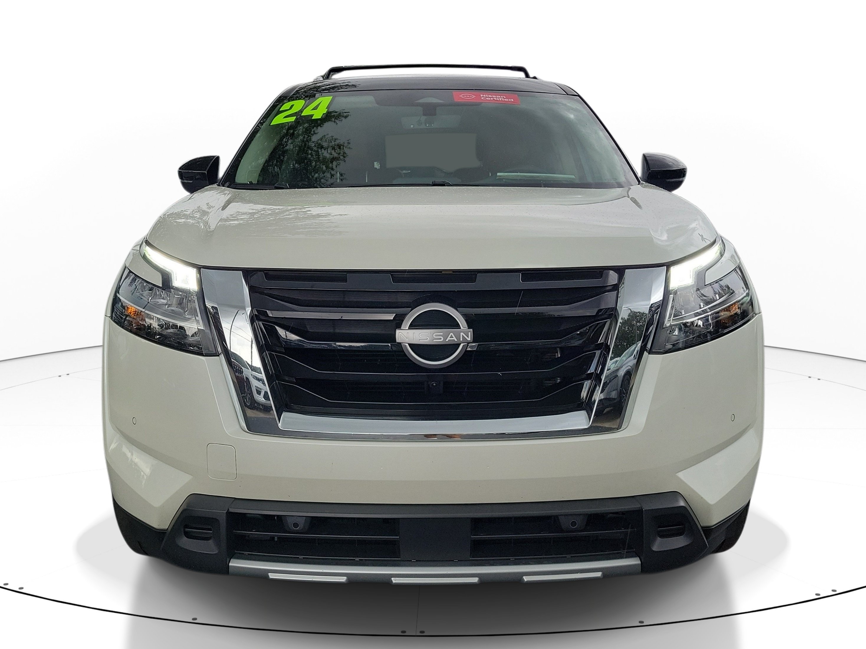 Certified 2024 Nissan Pathfinder Platinum AWD/4WD image 2