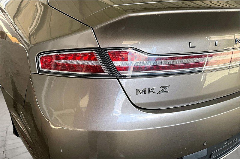 Used 2018 Lincoln MKZ Reserve w/ Climate Package FWD image 24